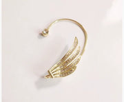 Ear Cuff Ala con Brillantes Sin Perforación - Pendiente de Clip Minimalista para Mujer