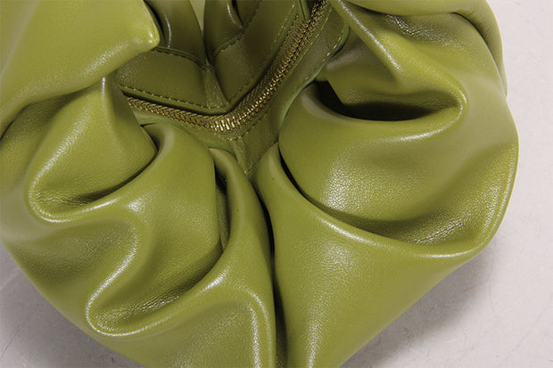 Bolso Bandolera Diseño Único - Estilo Dumpling con Pliegues y Asa de Hombro